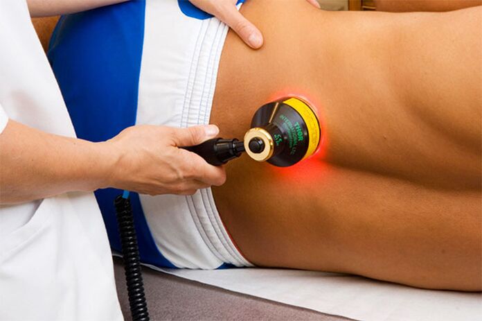 Lomber omurganın osteokondrozunun tedavisi için fizyoterapötik prosedür